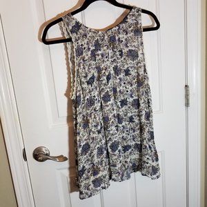 American Eagle Outfitters sleeveless blouse